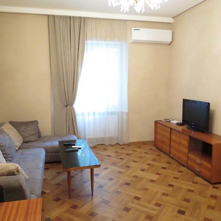 Апартаменты Three Rooms Тбилиси Экстерьер фото