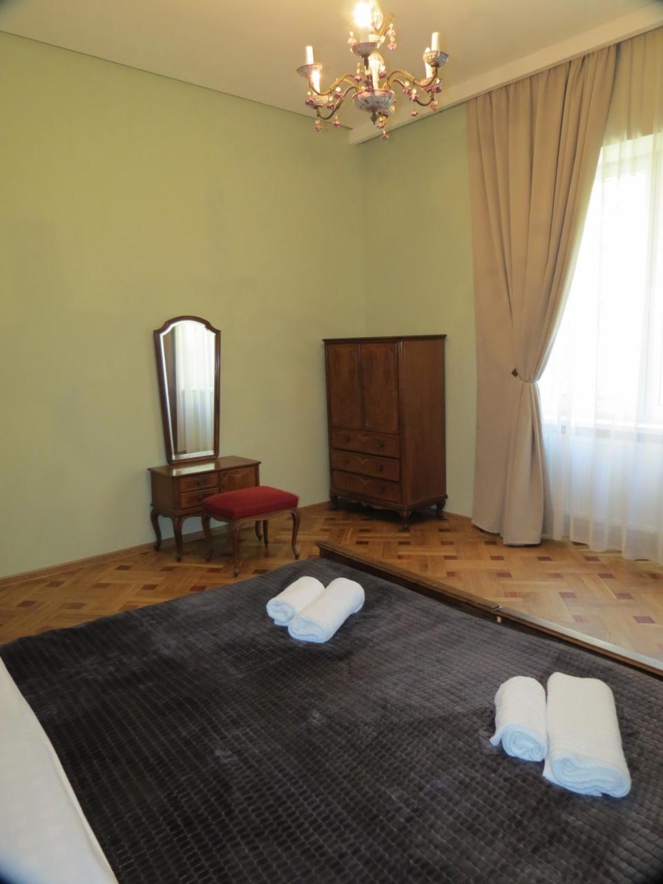 Апартаменты Three Rooms Тбилиси Экстерьер фото
